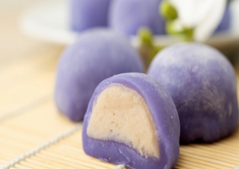 Isetehtud mochi